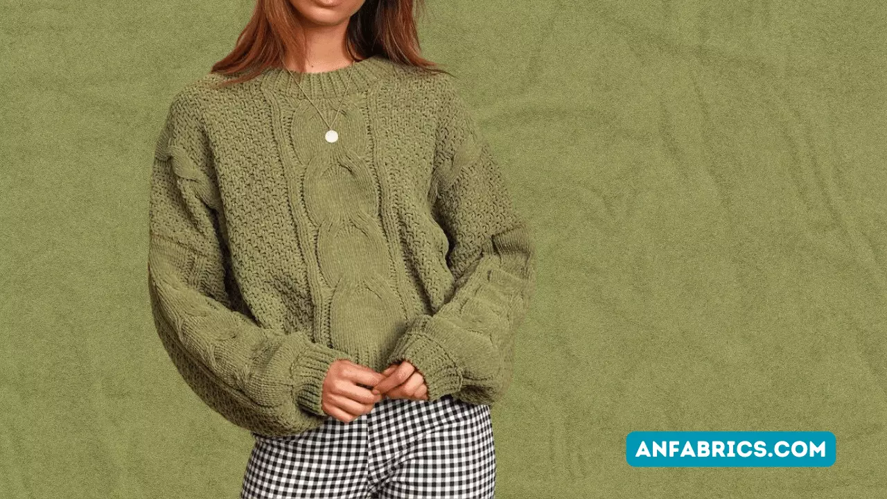Olive Green Sweaters and Tops – 11 Trendy Ideas and Inspiration